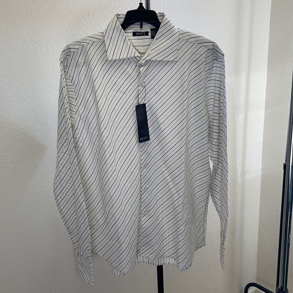 Men’s Size Large Bruno Men’s Long Sleeve Dress Shirt